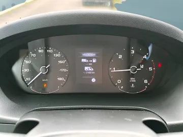 Car image 28