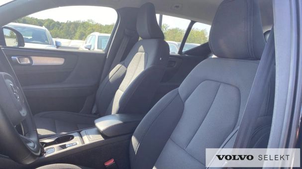 Volvo XC40 120 kW image number 16