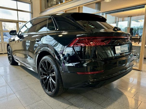 Audi Q8 55 TFSIe quattro S-line 280 kW image number 3