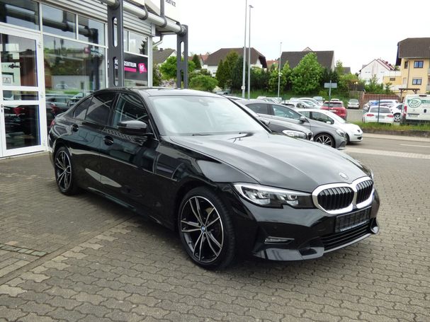 BMW 320d xDrive Sport Line 140 kW image number 3