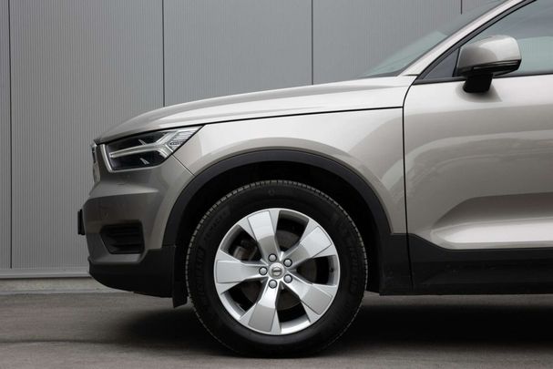 Volvo XC40 B4 Momentum 145 kW image number 13