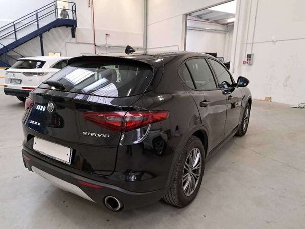 Alfa Romeo Stelvio Diesel AT8 Q4 154 kW image number 4