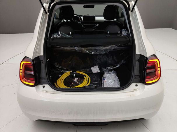 Fiat 500 e 70 kW image number 39