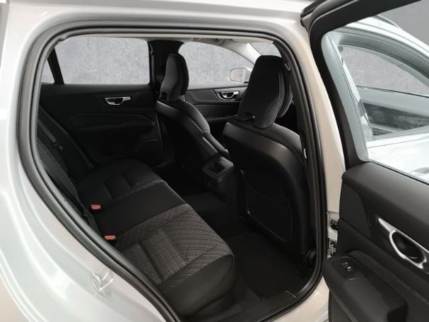 Volvo V60 B4 145 kW image number 5