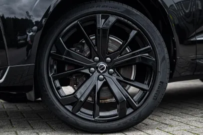 Car image 36