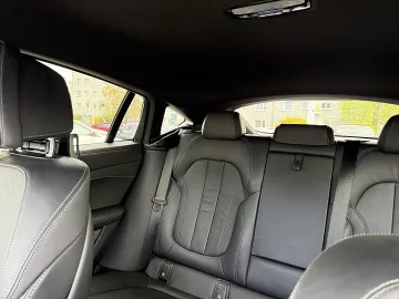 Car image 41