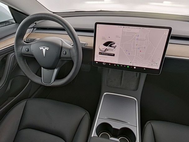 Tesla Model 3 208 kW image number 14