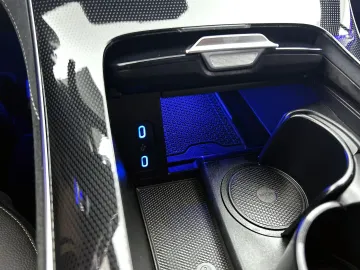Car image 41