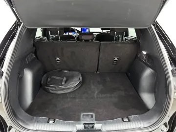 Car image 34
