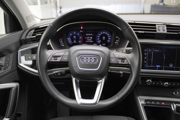 Audi Q3 35 TDI S tronic Business 110 kW image number 11