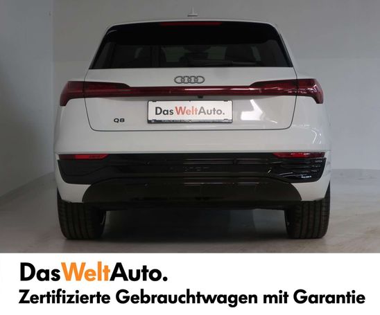 Audi Q8 55 quattro e-tron Business 250 kW image number 4