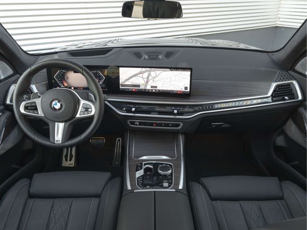 BMW X7 xDrive40i 280 kW image number 14