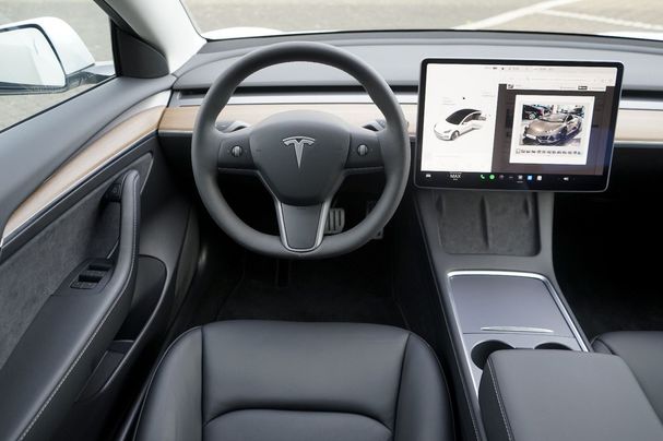 Tesla Model 3 Performance AWD 377 kW image number 24