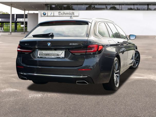 BMW 530i Touring xDrive Luxury Line 185 kW image number 2