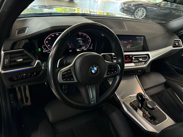 BMW 330d Touring M Sport 210 kW image number 17