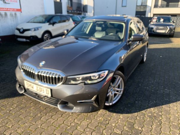 BMW 330d Touring xDrive Luxury Line 195 kW image number 2