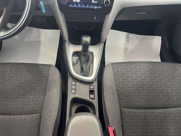 Car image 14