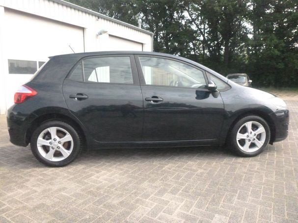 Toyota Auris 73 kW image number 4