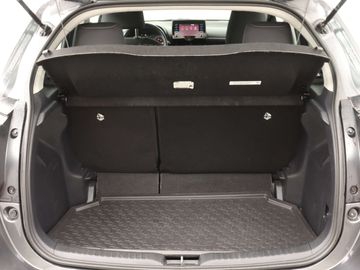 Car image 36