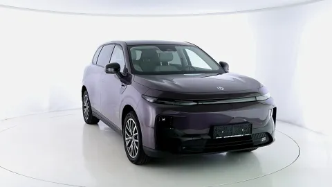 Car image 46
