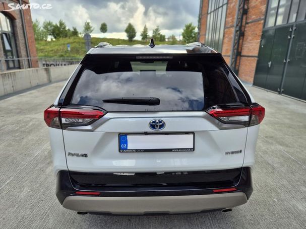 Toyota RAV 4 2.5 Hybrid 163 kW image number 3