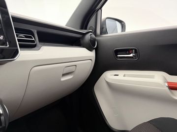 Car image 37