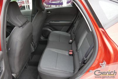 Car image 11