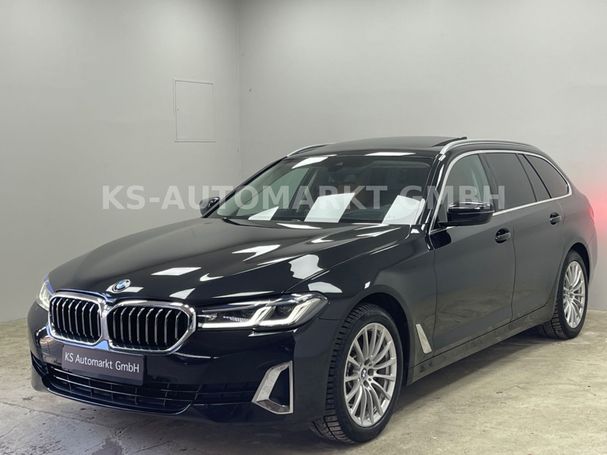 BMW 520i Touring 135 kW image number 1