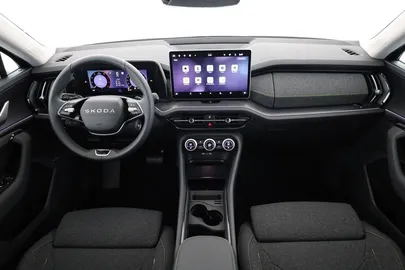 Car image 30