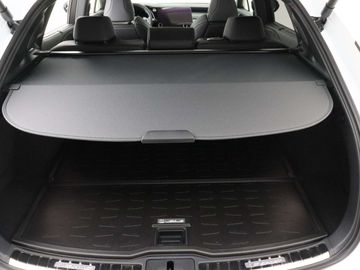 Car image 37