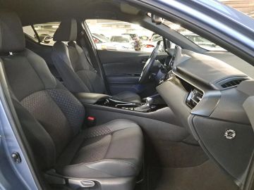 Car image 12