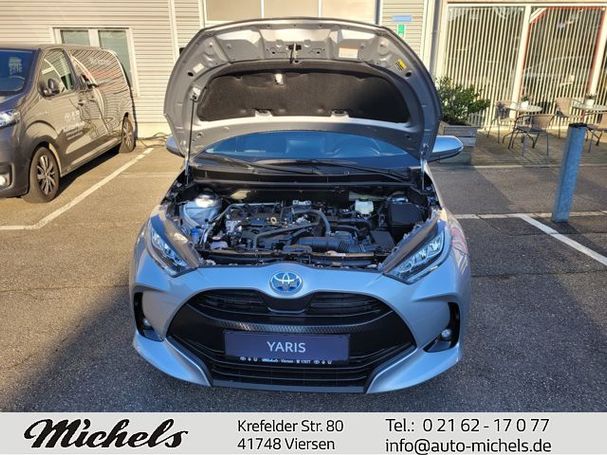 Toyota Yaris 1.5 Hybrid 85 kW image number 8