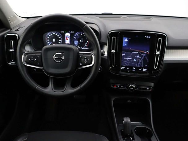 Volvo XC40 T3 120 kW image number 29