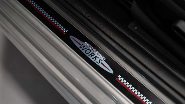 Mini John Cooper Works Cabrio 170 kW image number 27