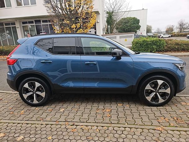 Volvo XC40 B3 Plus Dark 120 kW image number 6