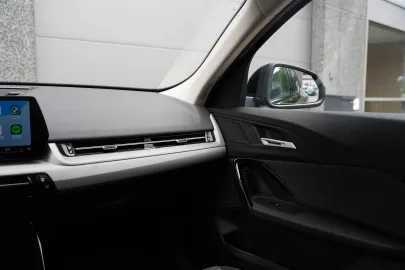 Car image 39
