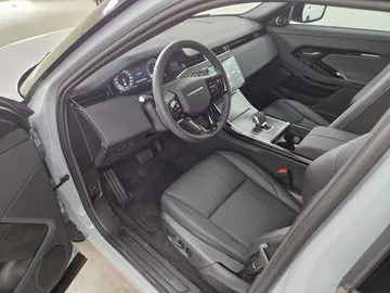 Car image 33