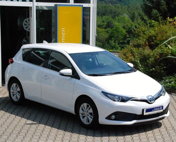 Toyota Auris S Comfort 100 kW image number 3