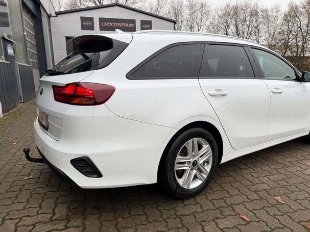 Kia Ceed 74 kW image number 24