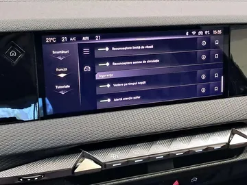 Car image 29