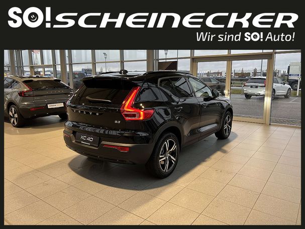 Volvo XC40 B3 Plus Dark 120 kW image number 2