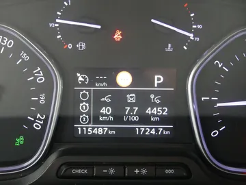 Car image 27