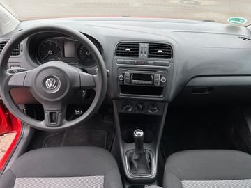 Car image 10