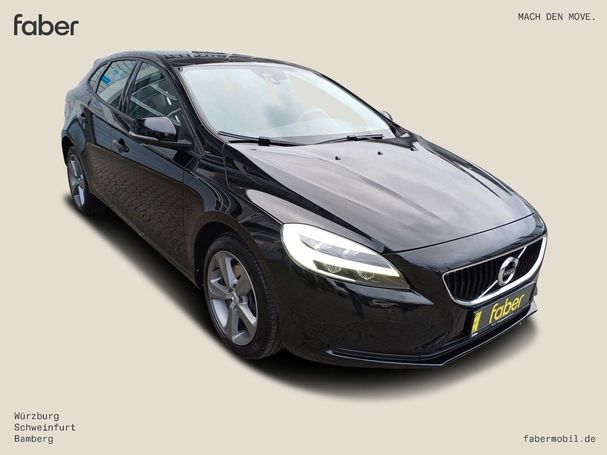 Volvo V40 D3 Momentum 110 kW image number 2