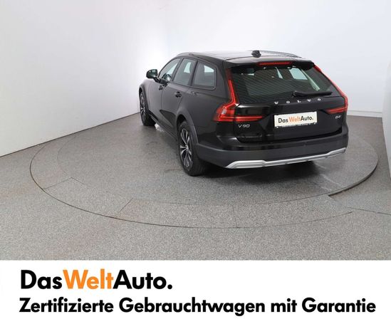 Volvo V90 Cross Country B4 Pro AWD 145 kW image number 6