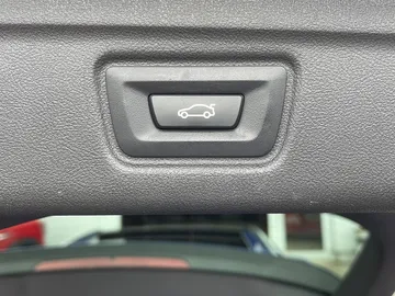 Car image 50