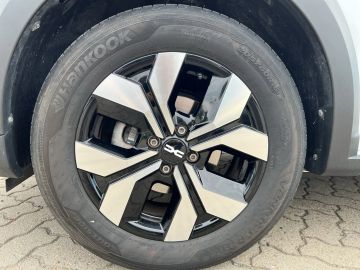 Car image 29