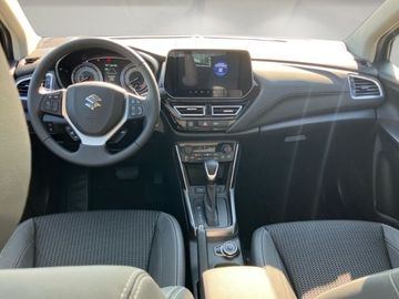 Car image 11