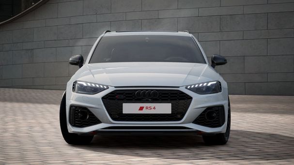 Audi RS4 331 kW image number 1