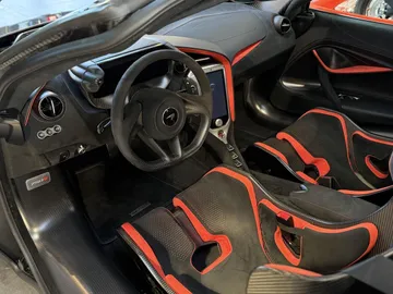 Car image 22